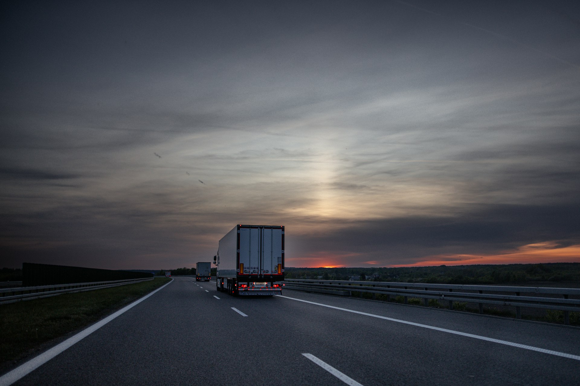 How Self-Driving Trucks Are Revolutionizing the Future of Logistics