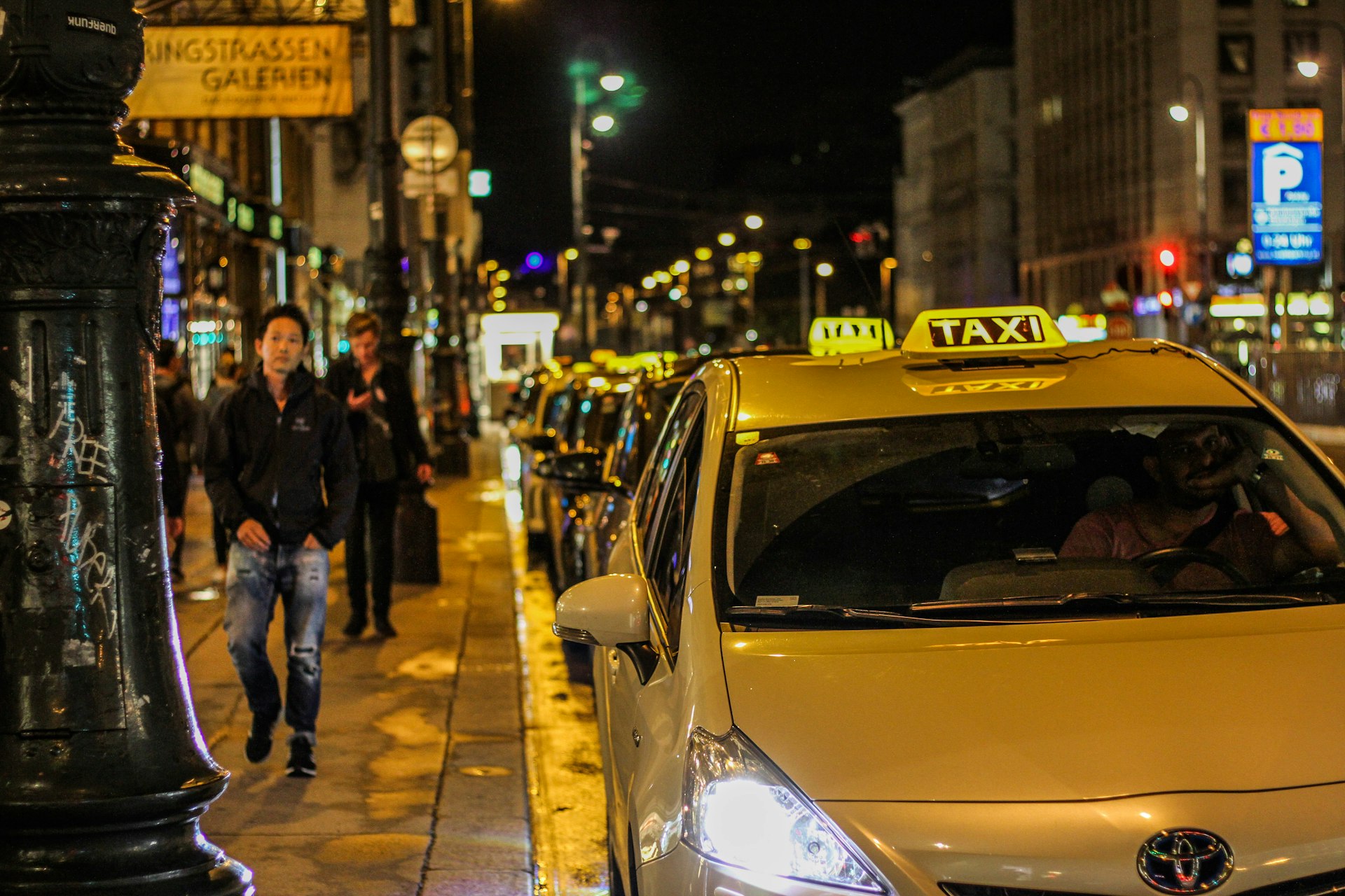 The Urban Mobility Revolution: What Autonomous Taxis Mean for City Life and Transport